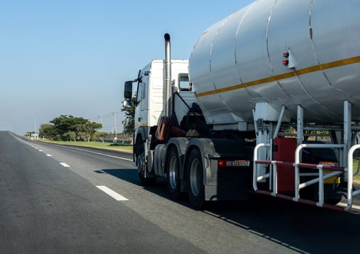 Factors-affecting-supply-chain-technology-in-the-oil-and-gas-industry