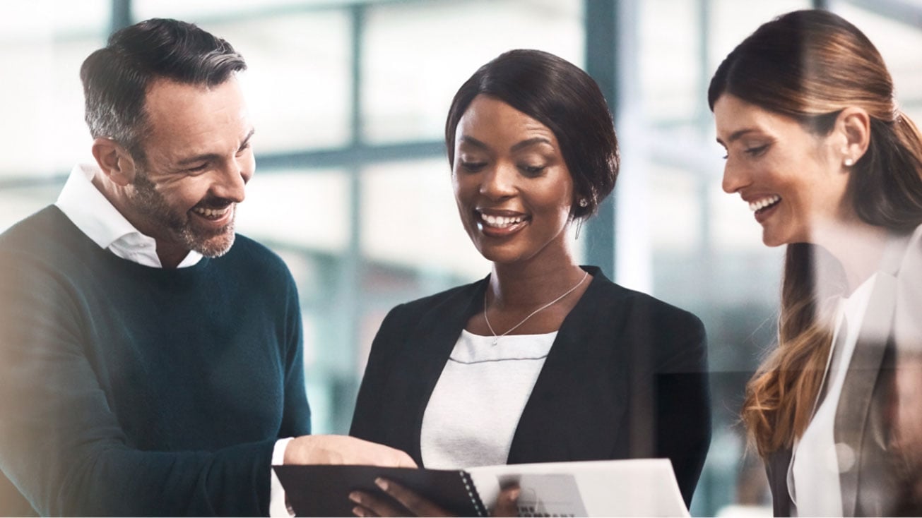 OMEGRO-Beyond_the_Transaction_web1305